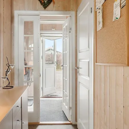4 Bedroom Cozy In