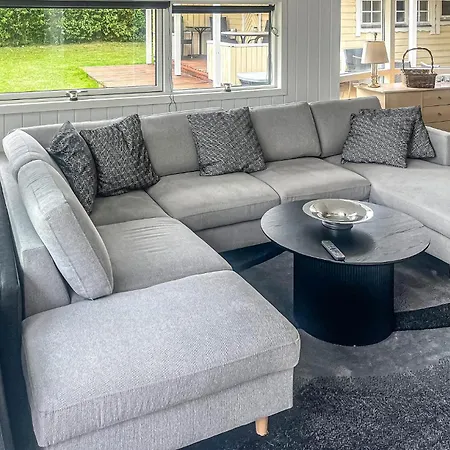 Feriehus Dyrevennlig Hjem I Med Badstue