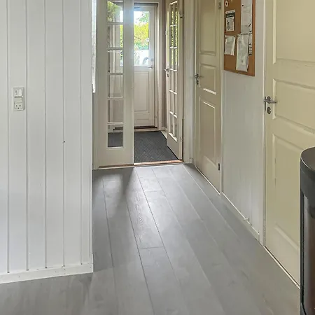 4 Bedroom Cozy In 度假居
